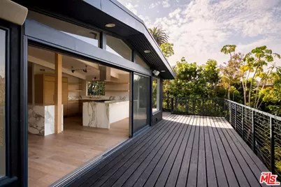 295 Mabery Rd, Santa Monica, CA 90402 - Photo 38