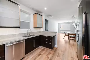 10609 Bloomfield St, Toluca Lake, CA 91602 - Photo 14