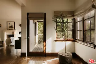 1046 N Norman Pl, Los Angeles, CA 90049 - Photo 20