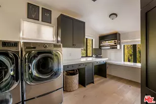 16875 Calle De Sarah, Pacific Palisades, CA 90272 - Photo 32