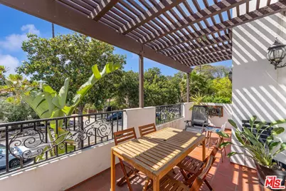 1208 Poinsettia Dr, West Hollywood, CA 90046 - Photo 30
