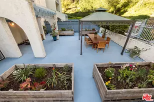 4260 Via Arbolada, Los Angeles, CA 90042 - Photo 58