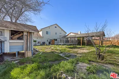 203 E Avenue R5, Palmdale, CA 93550 - Photo 18