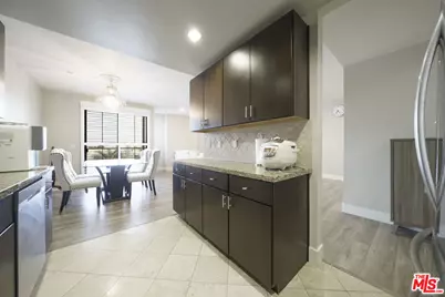 871 Crenshaw Blvd #406, Los Angeles, CA 90005 - Photo 16