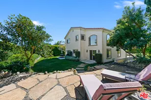 28905 W Beach Ln, Malibu, CA 90265 - Photo 10