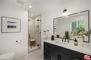 2333 Effie St, Los Angeles, CA 90026 - Photo 44