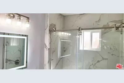 4716 S Van Ness Ave, Los Angeles, CA 90062 - Photo 22