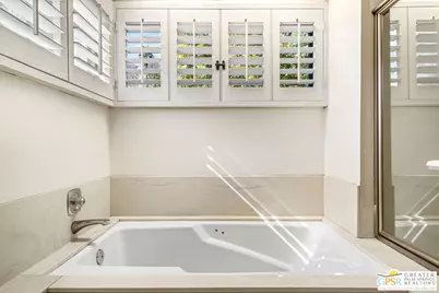 2910 Cervantes Ct, Palm Springs, CA 92264 - Photo 18