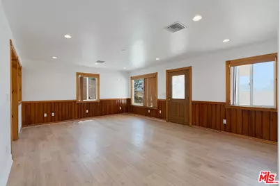 42104 6th St, Lancaster, CA 93535 - Photo 6