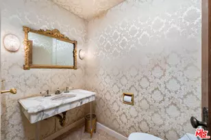 191 S Hudson Ave, Los Angeles, CA 90004 - Photo 16