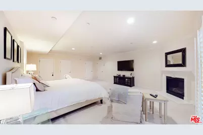 118 S Clark Dr #105, West Hollywood, CA 90048 - Photo 4