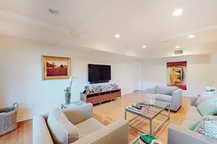 118 S Clark Dr, West Hollywood, CA 90048 - Photo 1