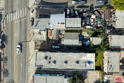 6804 S Hoover St, Los Angeles, CA 90044 - Photo 16