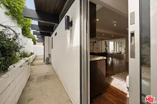 3804 Duray Pl, Los Angeles, CA 90008 - Photo 30