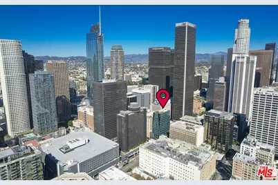 655 S Hope St #704, Los Angeles, CA 90017 - Photo 2