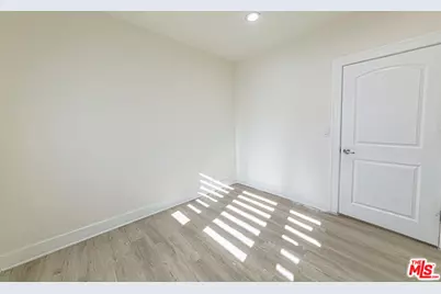 801 N Alexandria Ave, Los Angeles, CA 90029 - Photo 18