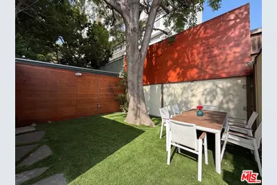 9037 Elevado St, West Hollywood, CA 90069 - Photo 12