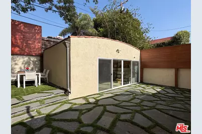 9037 Elevado St, West Hollywood, CA 90069 - Photo 10