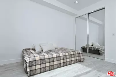 118 S Kenwood St #305, Glendale, CA 91205 - Photo 36