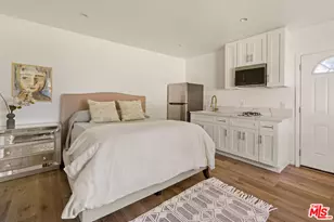 11855 Tiara St, Valley Village, CA 91607 - Photo 22