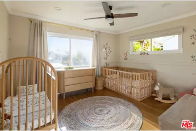 11855 Tiara St, Valley Village, CA 91607 - Photo 14