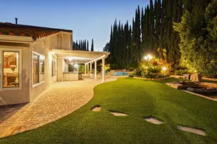 16230 Meadowcrest Rd, Sherman Oaks, CA 91403 - Photo 22