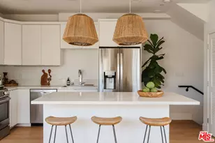 2168 Clifford St, Los Angeles, CA 90026 - Photo 2