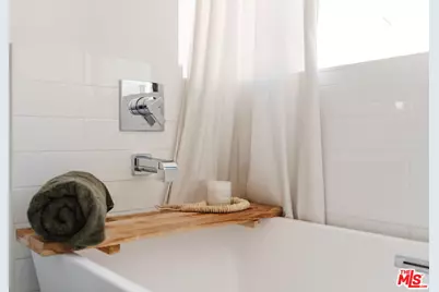 2168 Clifford St, Los Angeles, CA 90026 - Photo 10