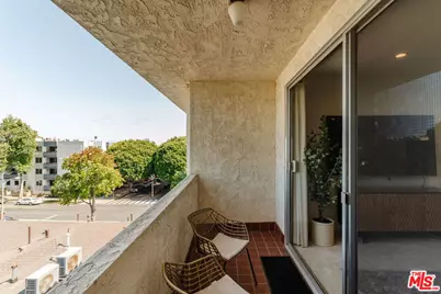 125 Montana Ave #404, Santa Monica, CA 90403 - Photo 32