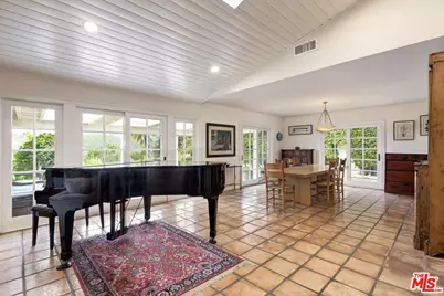 1939 Westridge Ter, Los Angeles, CA 90049 - Photo 10