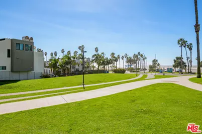 2940 Neilson Way #305, Santa Monica, CA 90405 - Photo 42