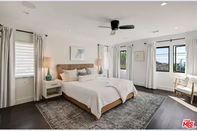 375 Camino De Las Colinas, Redondo Beach, CA 90277 - Photo 20