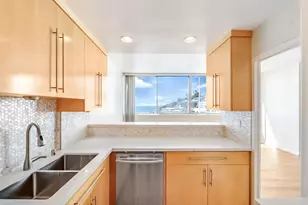 17350 W Sunset Blvd, Pacific Palisades, CA 90272 - Photo 12