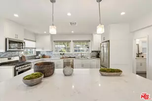 7667 Chisholm Ave, Van Nuys, CA 91406 - Photo 14