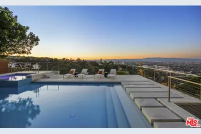 3851 Beverly Ridge Dr, Sherman Oaks, CA 91423 - Photo 1