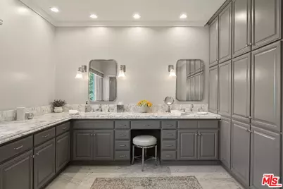 341 S Linden Dr, Beverly Hills, CA 90212 - Photo 12