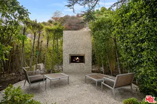 9240 Swallow Dr, Los Angeles, CA 90069 - Photo 12