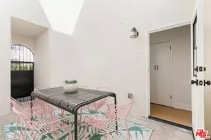 1221 5th Ave, Los Angeles, CA 90019 - Photo 22