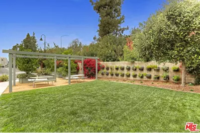 3901 Eagle Rock Blvd #23, Los Angeles, CA 90065 - Photo 22