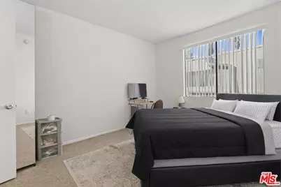 19009 Sherman Way #2, Reseda, CA 91335 - Photo 18