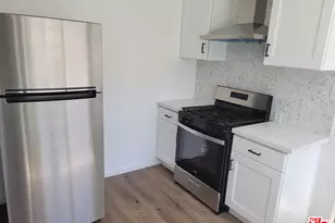 2017 W 39th St, Los Angeles, CA 90008 - Photo 16