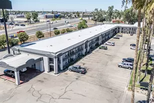 2700 White Ln, Bakersfield, CA 93304 - Photo 6