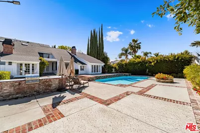 17437 Tarzana St, Encino, CA 91316 - Photo 44