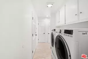 17437 Tarzana St, Encino, CA 91316 - Photo 30