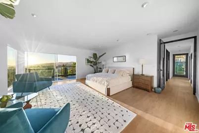5690 Hill Oak Dr, Los Angeles, CA 90068 - Photo 18