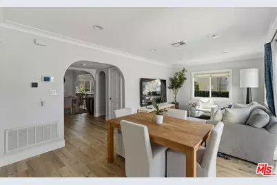2101 Thurman Ave, Los Angeles, CA 90016 - Photo 26