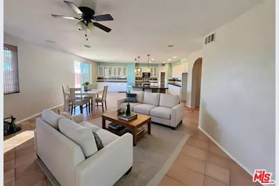 59th St, Lancaster, CA 93536 - Photo 6