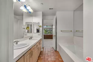200 N Swall Dr, Beverly Hills, CA 90211 - Photo 18
