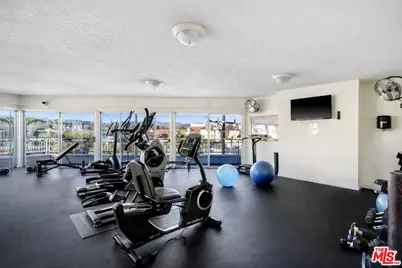 1440 23rd St #302, Santa Monica, CA 90404 - Photo 12