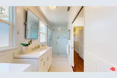 11350 Albata St, Los Angeles, CA 90049 - Photo 20